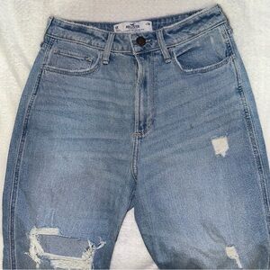 Hollister Women's Curvy Ultra High Rise Light Blue Mom Jeans